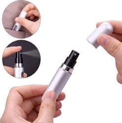 MaxedMore Navulbare Parfumverstuiver 5ml Rood/Licht Roze/ Oranje/Groen/ Blauw/ Grijs - 65 Keer Spraybare Parfum Verstuiver - Hervulbaar Tasverstuiver Voor Parfum - Meeneem Mini Geur Flesje Voor Op Reis - Lipstick Formaat Navulbaar Parfumflesje 17 MaxedMore Navulbare Parfumverstuiver 5ml Rood/Licht Roze/ Oranje/Groen/ Blauw/ Grijs - 65 Keer Spraybare Parfum Verstuiver - Hervulbaar Tasverstuiver Voor Parfum - Meeneem Mini Geur Flesje Voor Op Reis - Lipstick Formaat Navulbaar Parfumflesje -Parfum Winkel 1187x1200 4