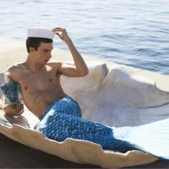 Jean Paul Gaultier Le Beau - 75 Ml - Eau De Toilette Spray - Herenparfum 35 Jean Paul Gaultier Le Beau - 75 Ml - Eau De Toilette Spray - Herenparfum -Parfum Winkel 1200x1200 358