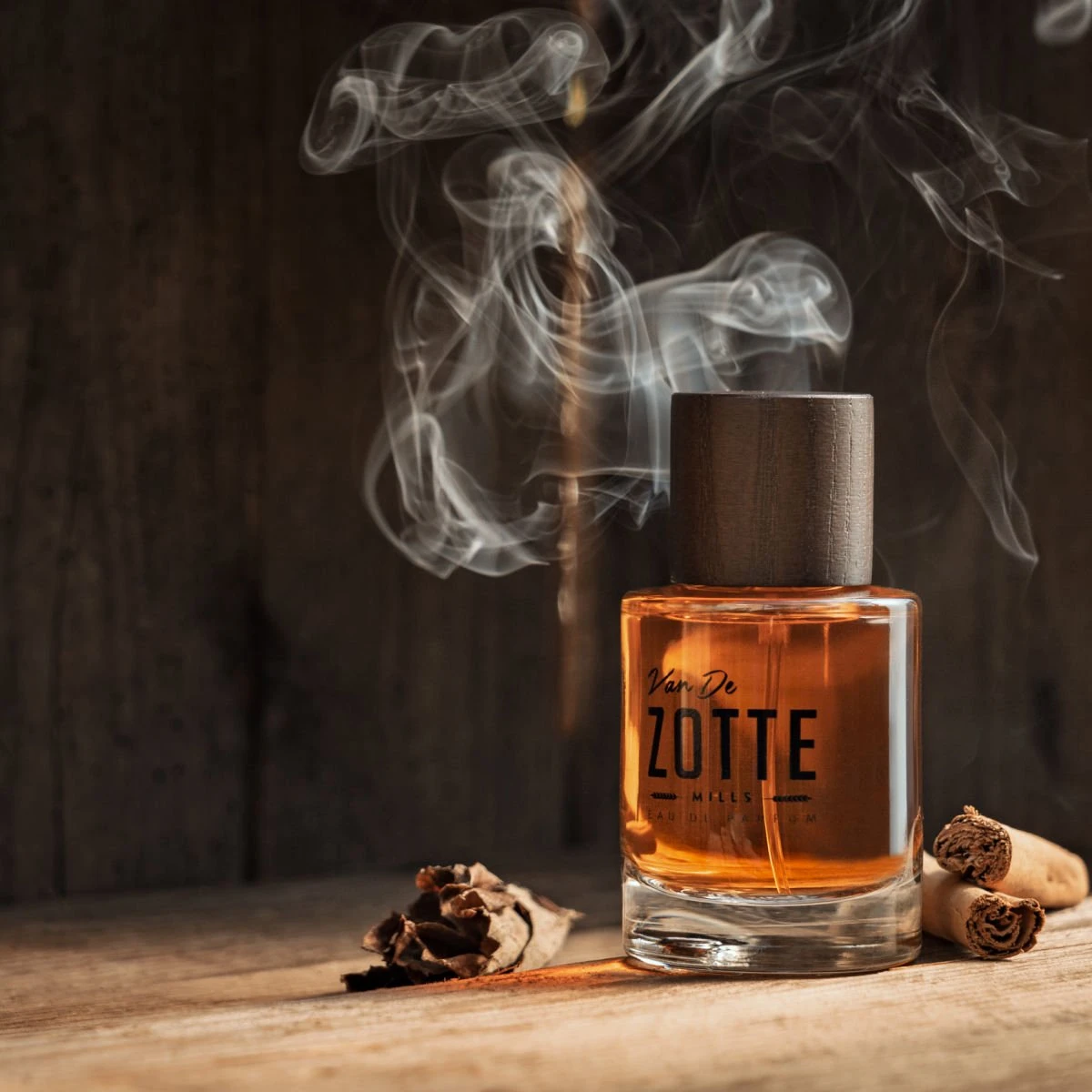 Van De Zotte MILLS - 50ML Eau De Parfum - 100% Nederlands - Incl. Houten Geschenkkistje 8 Van De Zotte MILLS - 50ML Eau De Parfum - 100% Nederlands - Incl. Houten Geschenkkistje - Afbeelding 6
