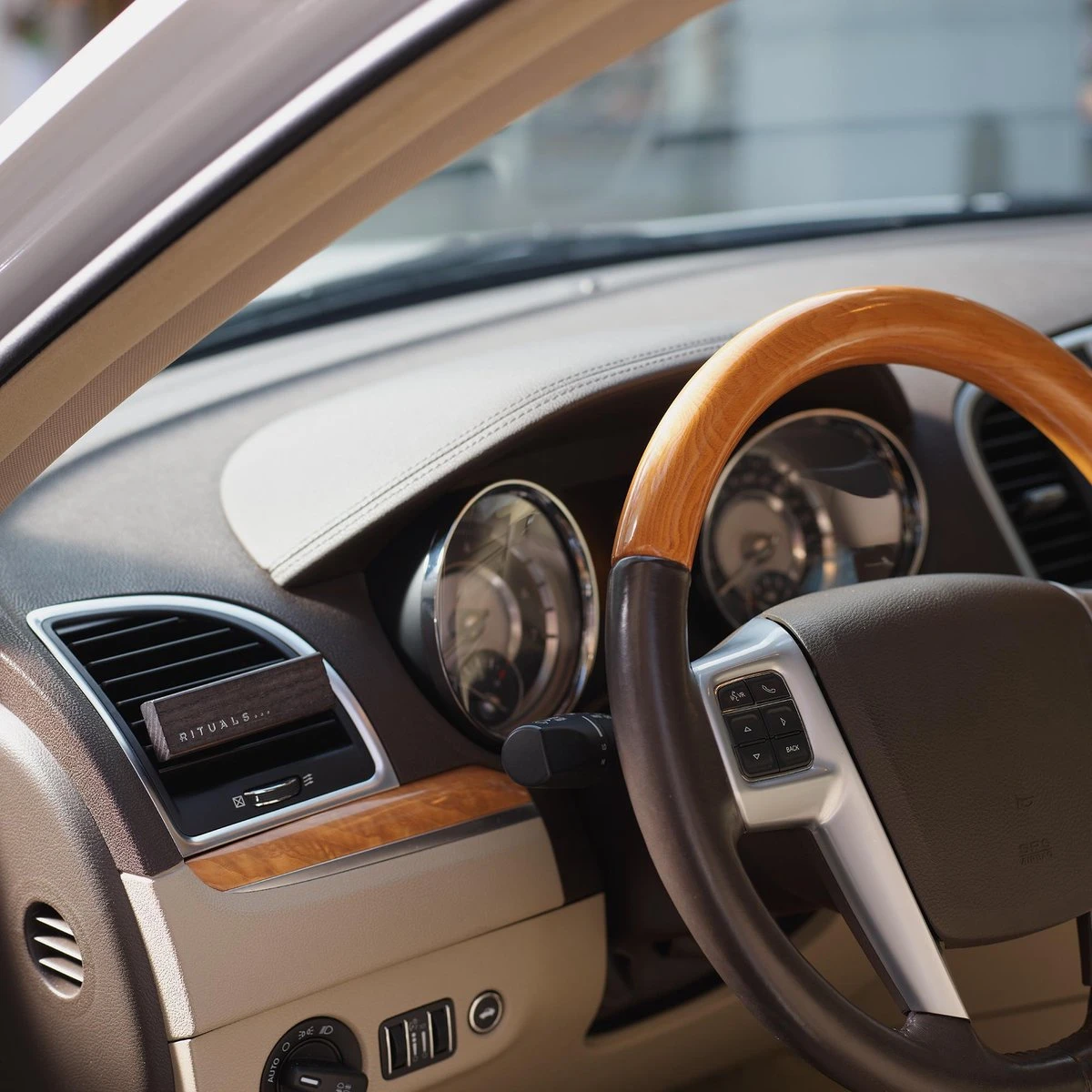 RITUALS Life Is A Journey - Sakura Car Perfume - 6 G 4 RITUALS Life Is A Journey - Sakura Car Perfume - 6 G - Afbeelding 2