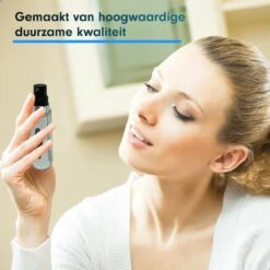MaxedMore Navulbare Parfumverstuiver 5ml Zilver - 65 Keer Spraybare Parfum Verstuiver - Hervulbaar Tasverstuiver Voor Parfum - Meeneem Mini Geur Flesje Voor Op Reis - Lipstick Formaat Navulbaar Parfumflesje -Parfum Winkel 1200x1200 495