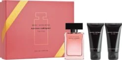 Narciso Rodriguez For Her Musc Noir Rose Giftset - 50 Ml Eau De Parfum Spray + 50 Ml Showergel + 50 Ml Bodylotion - Cadeauset Voor Dames
