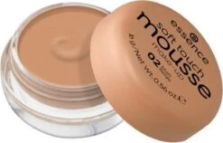 Essence - Soft Touche Mousse Makeup Matting Primer In Musie 02 Matt Beige 16G -Parfum Winkel 1200x767