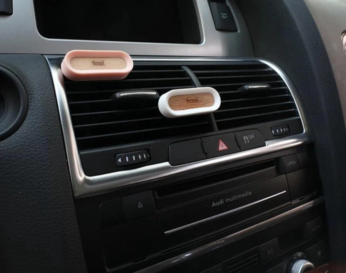 Eco Autoparfum ZWART - 2 Stuks!! - Luxe Auto Luchtverfrisser - Voor Luchtrooster - Autogeur -AutoVerfrisser - Trendy Design - VentilatieroosterMonteerbaar - Herbruikbaar - AutoLuchtje - Geurverfrisser - Eco Friendly - Biologisch Afbreekbaar 5 Eco Autoparfum ZWART - 2 Stuks!! - Luxe Auto Luchtverfrisser - Voor Luchtrooster - Autogeur -AutoVerfrisser - Trendy Design - VentilatieroosterMonteerbaar - Herbruikbaar - AutoLuchtje - Geurverfrisser - Eco Friendly - Biologisch Afbreekbaar - Afbeelding 3