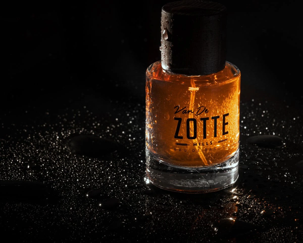 Van De Zotte MILLS - 50ML Eau De Parfum - 100% Nederlands - Incl. Houten Geschenkkistje 9 Van De Zotte MILLS - 50ML Eau De Parfum - 100% Nederlands - Incl. Houten Geschenkkistje - Afbeelding 7