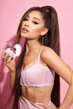 Ariana Grande Thank U Next - 30 Ml - Eau De Parfum Spray - Damesparfum -Parfum Winkel 800x1200 3