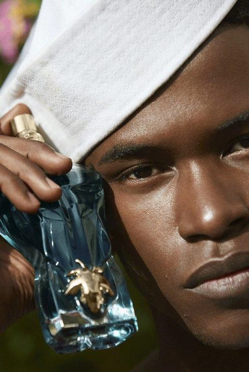 Jean Paul Gaultier Le Beau - 75 Ml - Eau De Toilette Spray - Herenparfum 10 Jean Paul Gaultier Le Beau - 75 Ml - Eau De Toilette Spray - Herenparfum - Afbeelding 8